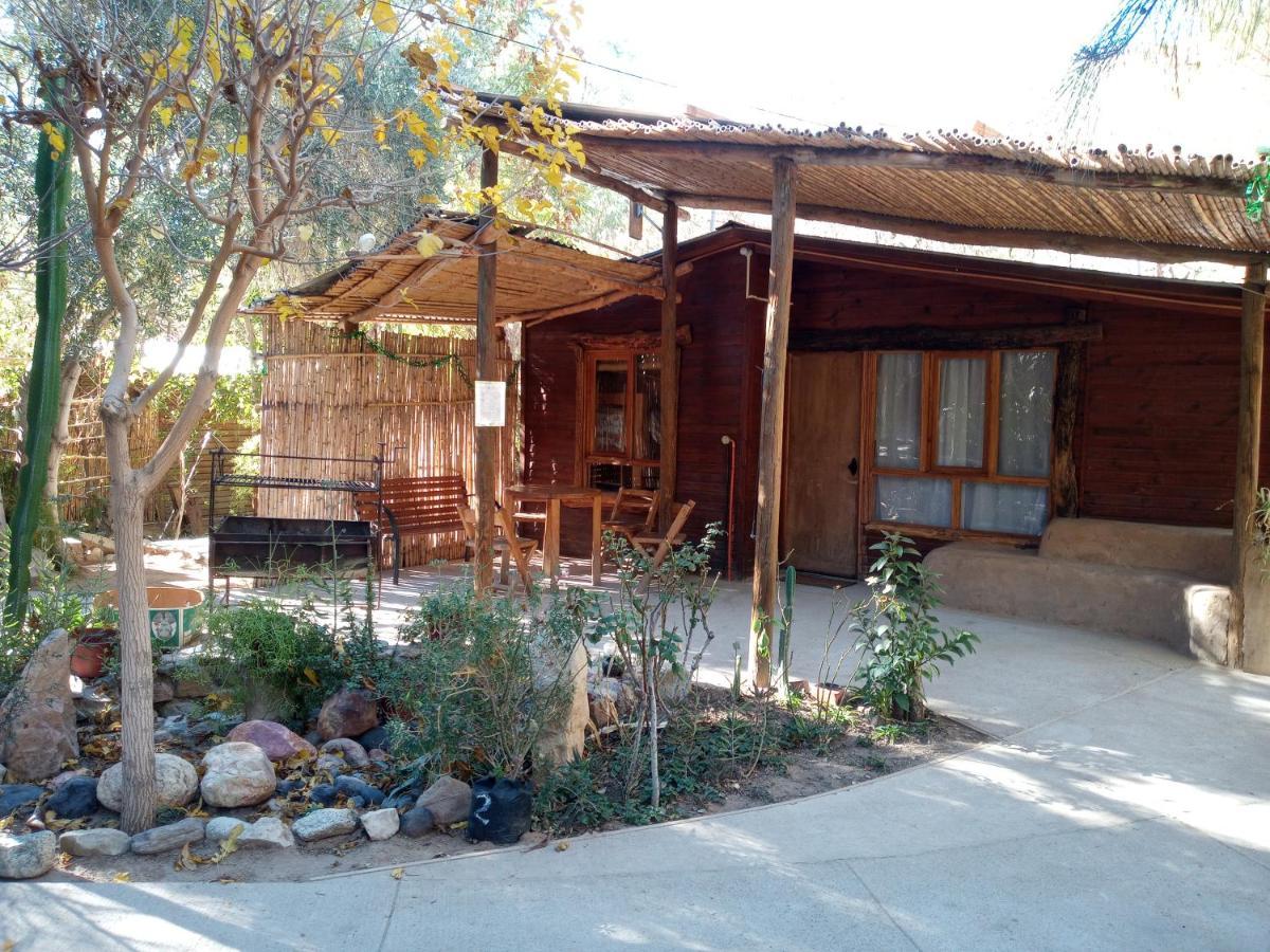 Cabana Hostal Ema Pisco Elqui Exterior photo