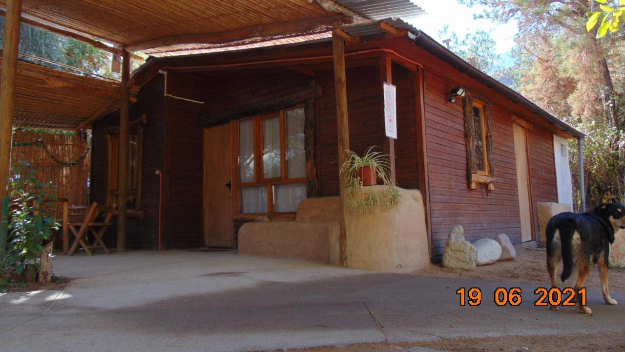 Cabana Hostal Ema Pisco Elqui Exterior photo