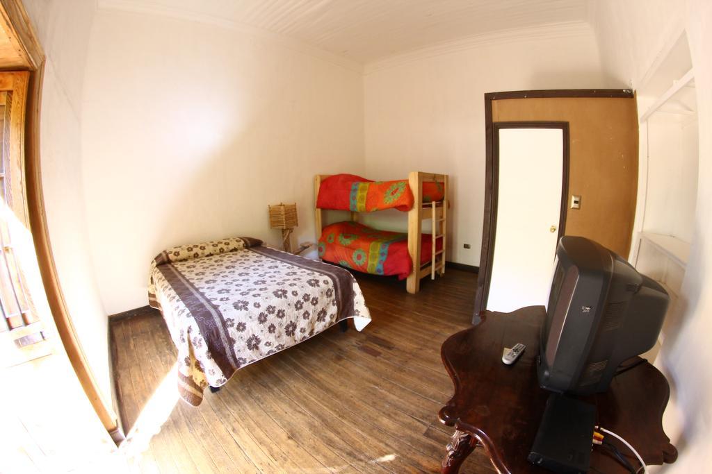 Cabana Hostal Ema Pisco Elqui Exterior photo